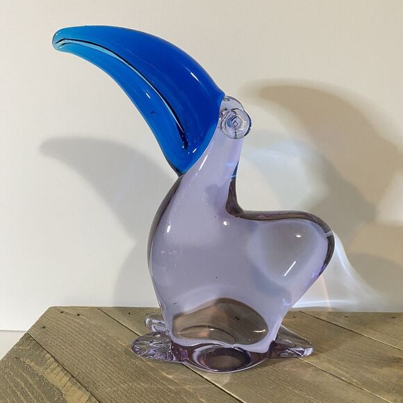 Vintage Toucan Bird Hand Blown Art Glass Figurine Decor Blue Amethyst - Picture 2 of 6